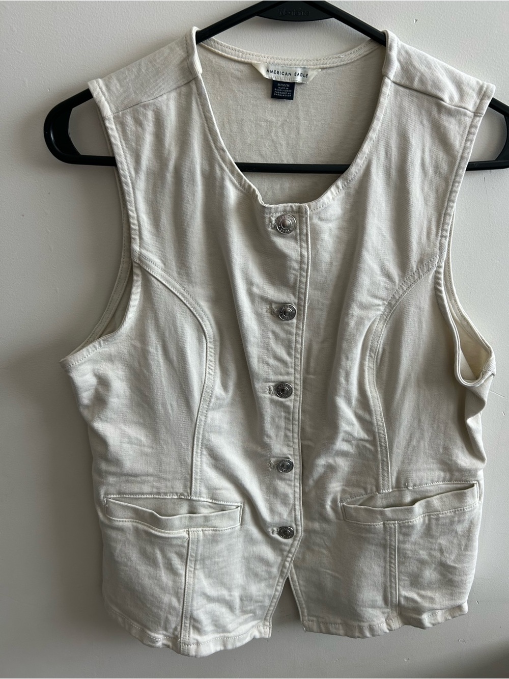 American Eagle Outfitters Cream Button-Front Sleeveless Vest
